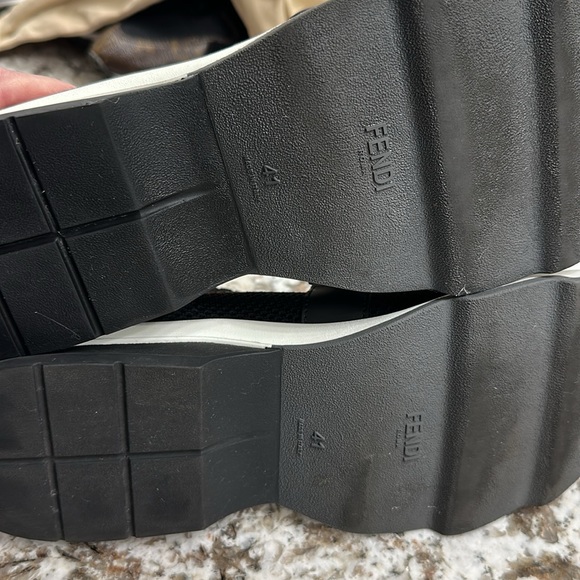 Fendi sneakers size 41 - Picture 7 of 10